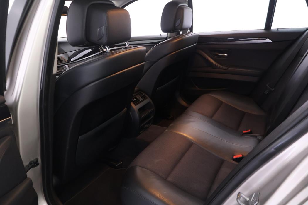 BMW 520 2010