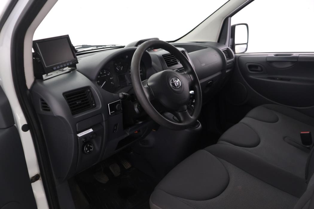 TOYOTA Proace 2016