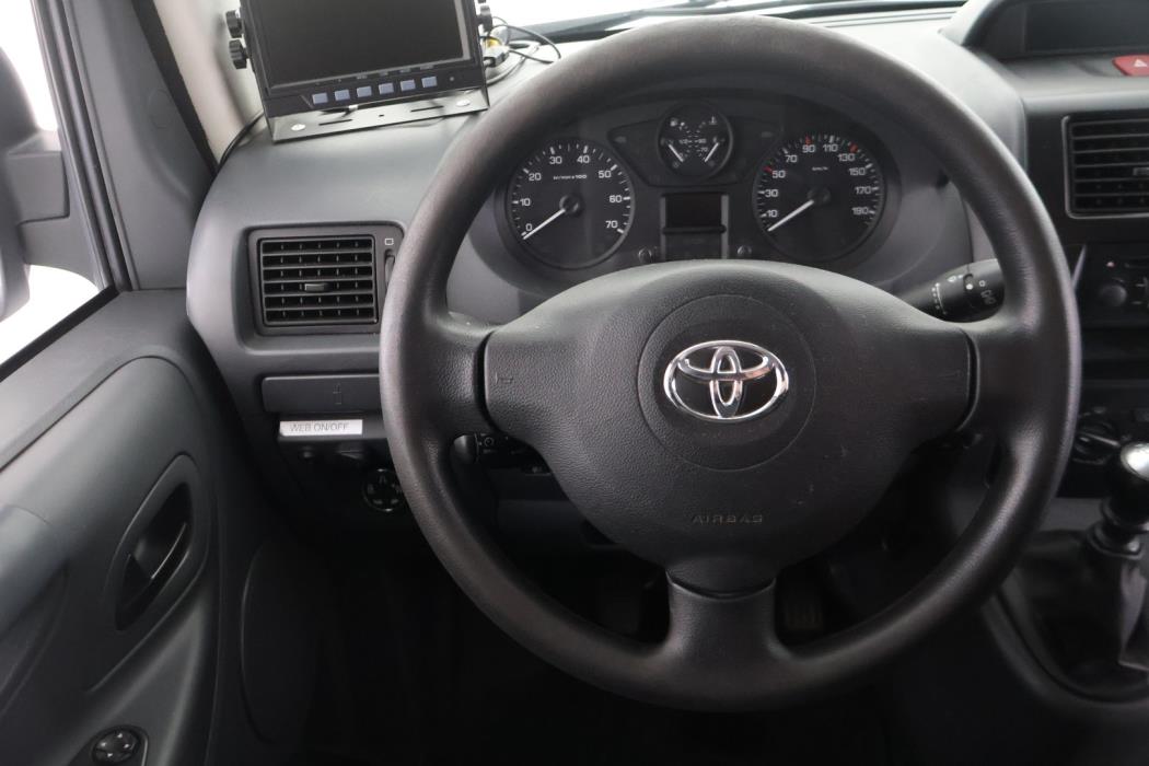 TOYOTA Proace 2016