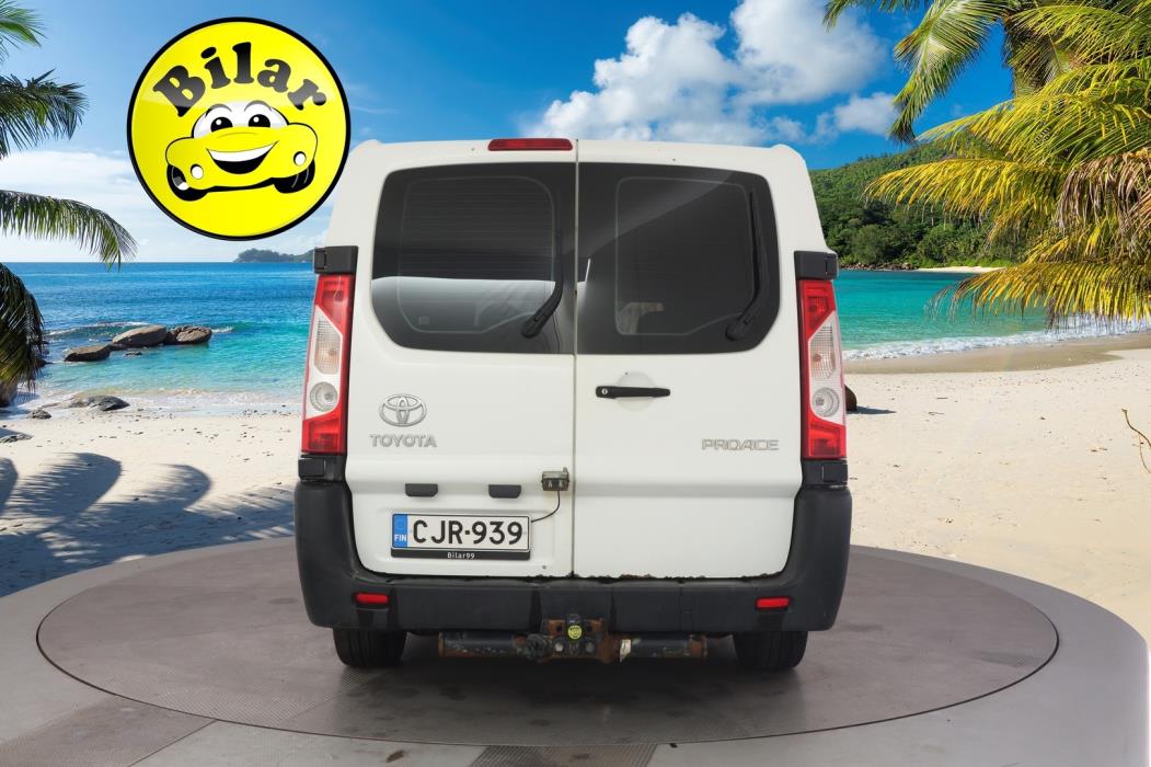 TOYOTA Proace 2016