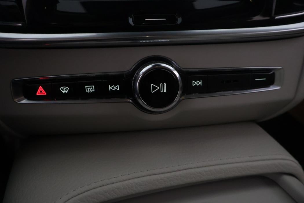 VOLVO V90 2016