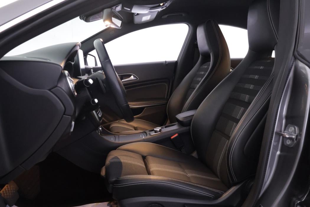 MERCEDES-BENZ CLA 2019