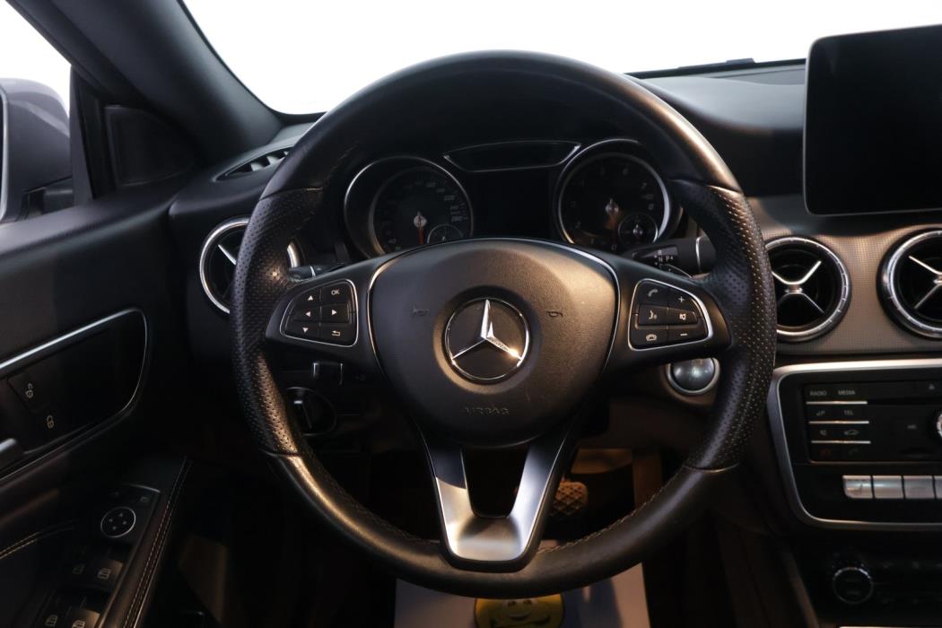 MERCEDES-BENZ CLA 2019