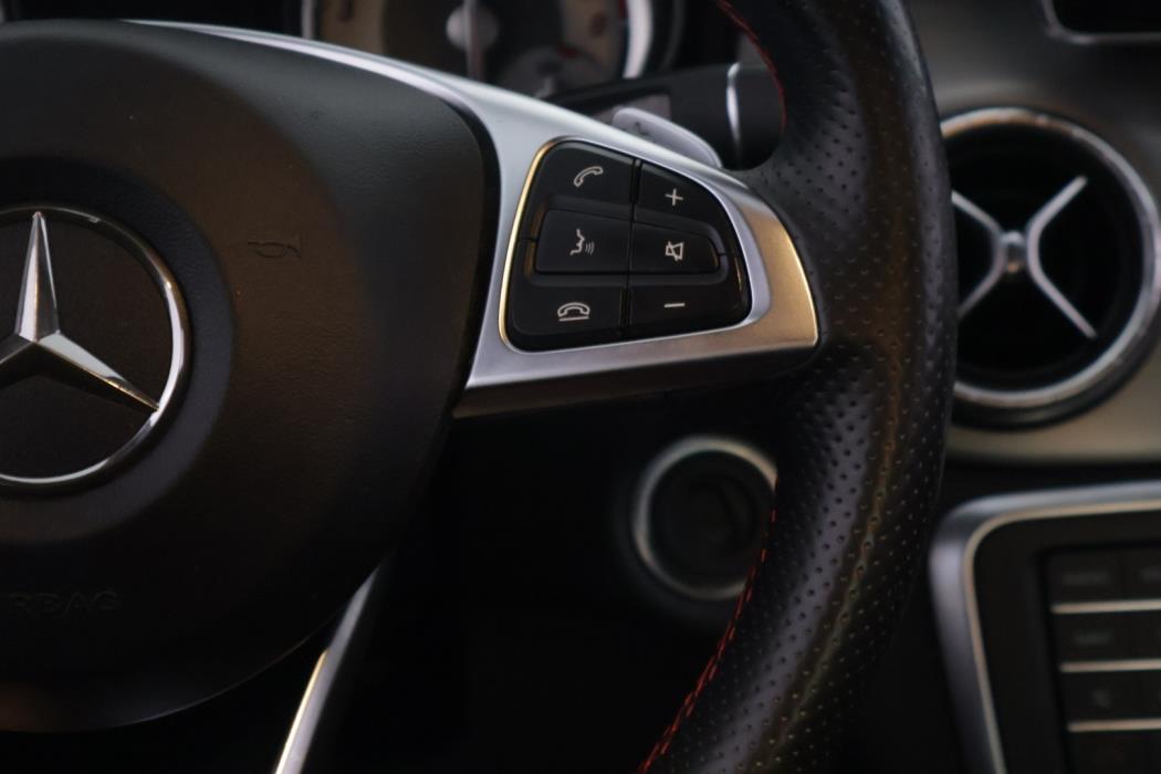 MERCEDES-BENZ CLA 2015