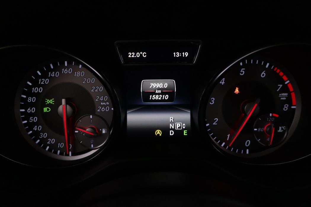 MERCEDES-BENZ CLA 2015