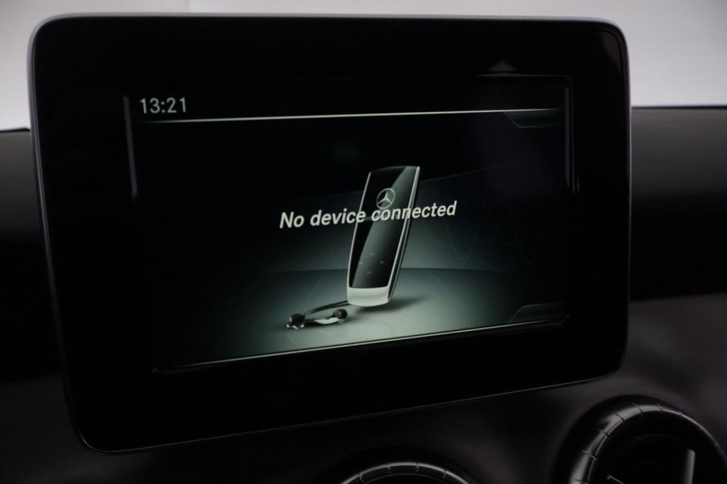 MERCEDES-BENZ CLA 2015