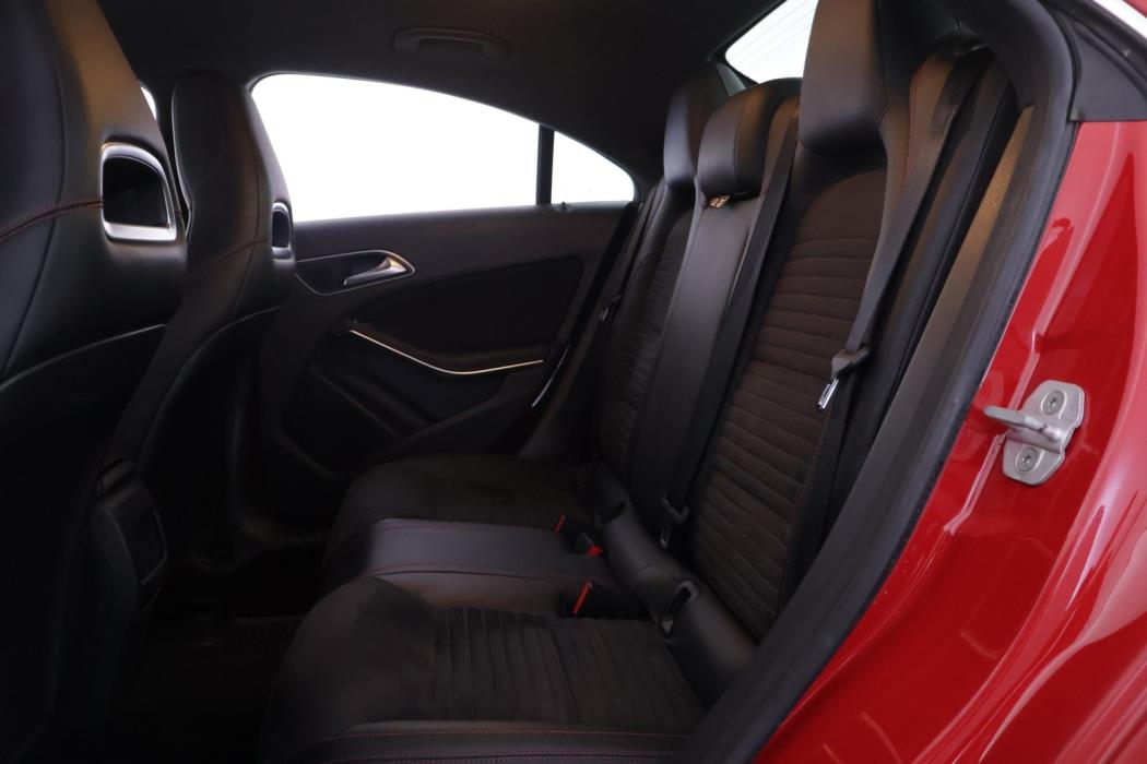 MERCEDES-BENZ CLA 2015