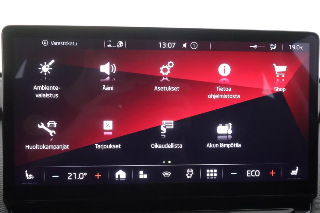 SKODA Enyaq 2022