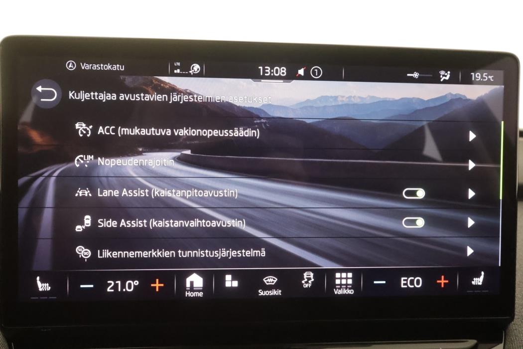 SKODA Enyaq 2022