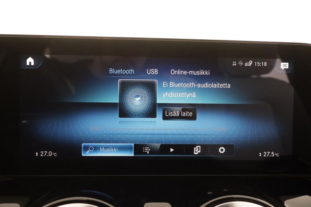 MERCEDES-BENZ EQA 2021