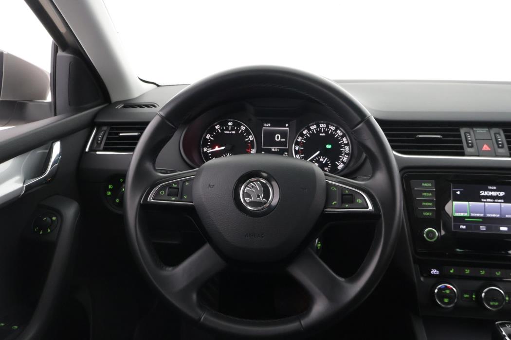 SKODA Octavia 2015