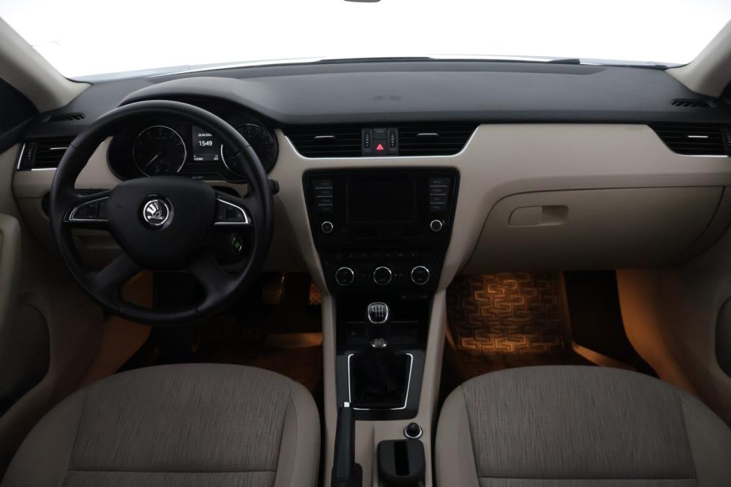 SKODA Octavia 2015