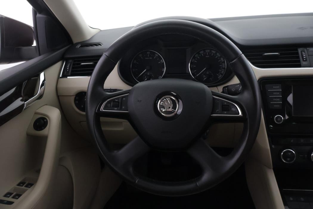 SKODA Octavia 2015