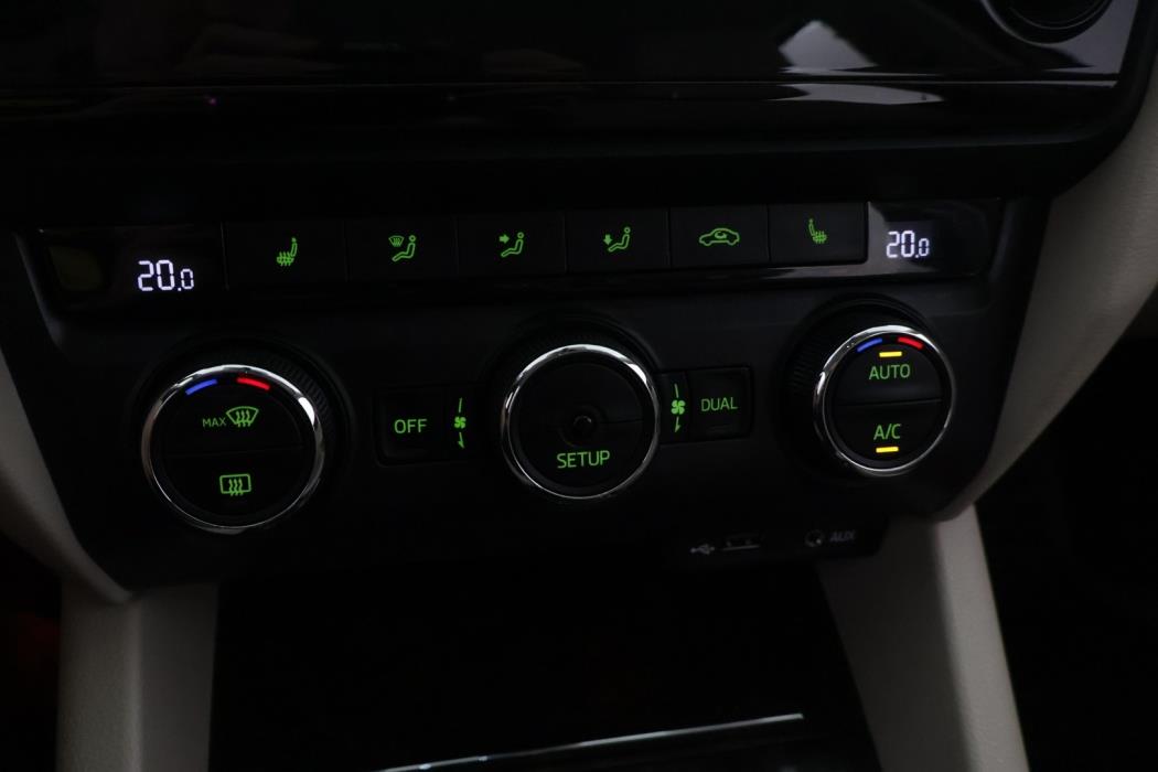 SKODA Octavia 2015