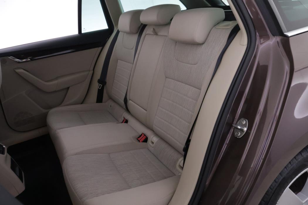 SKODA Octavia 2015