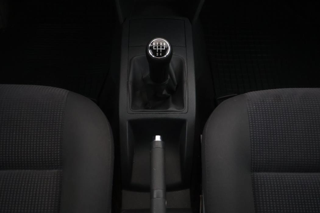 VOLKSWAGEN Polo 2005