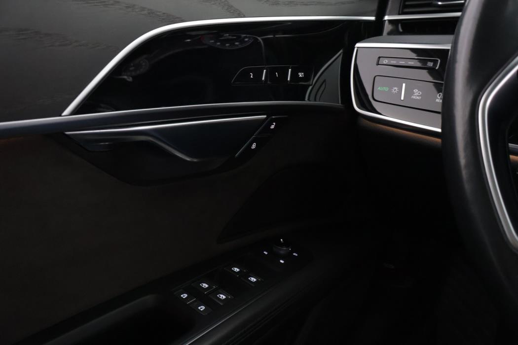 AUDI A8 2020