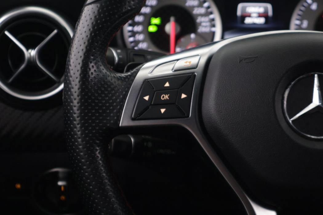 MERCEDES-BENZ A 2014