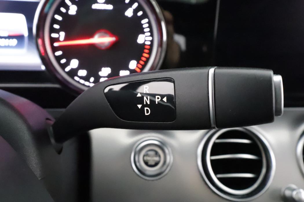 MERCEDES-BENZ E 2018