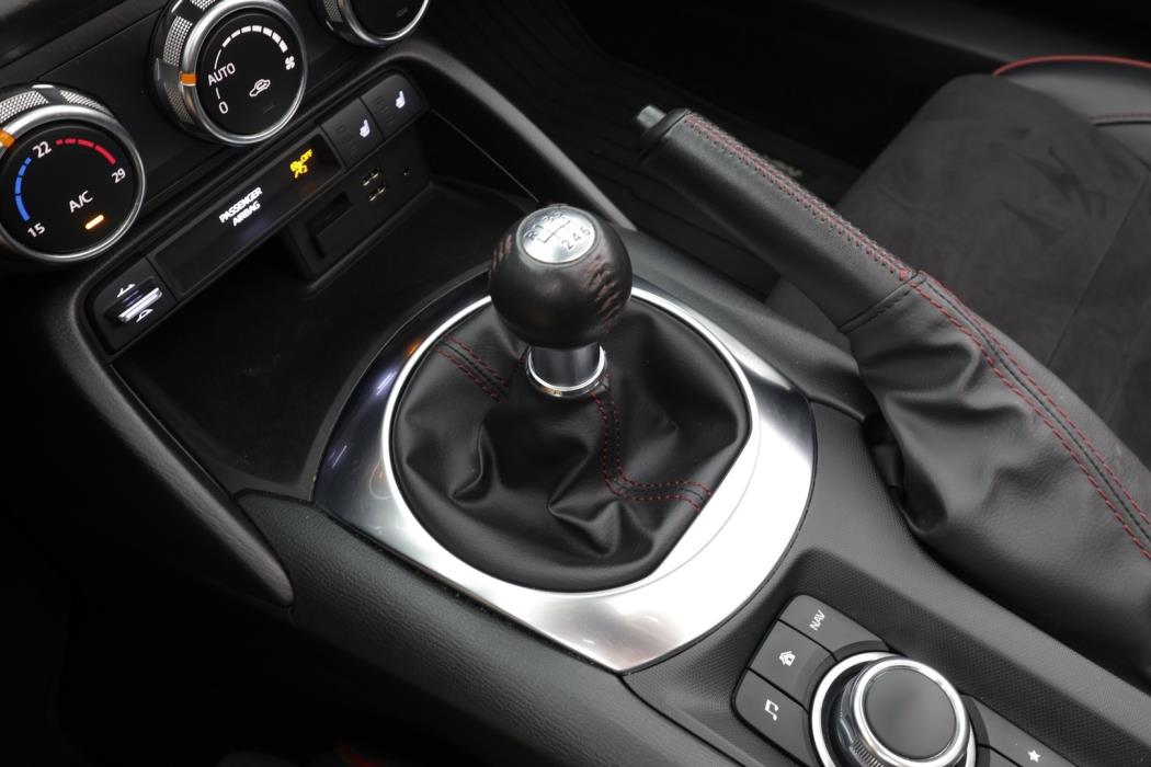MAZDA MX-5 2017