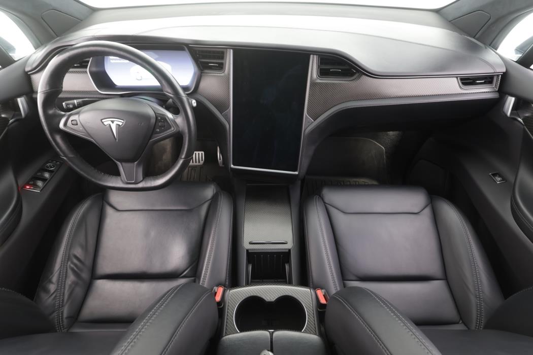 TESLA Model X 2019