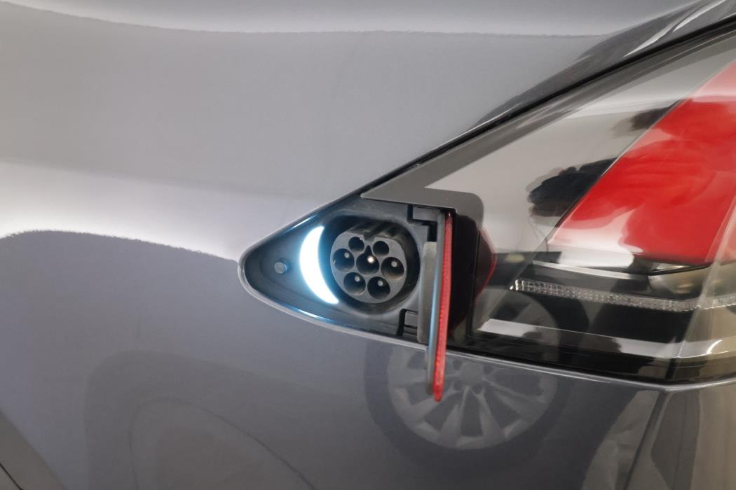 TESLA Model X 2019