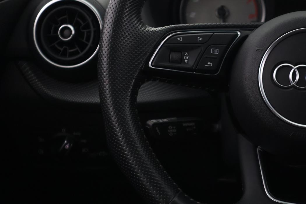 AUDI SQ2 2020