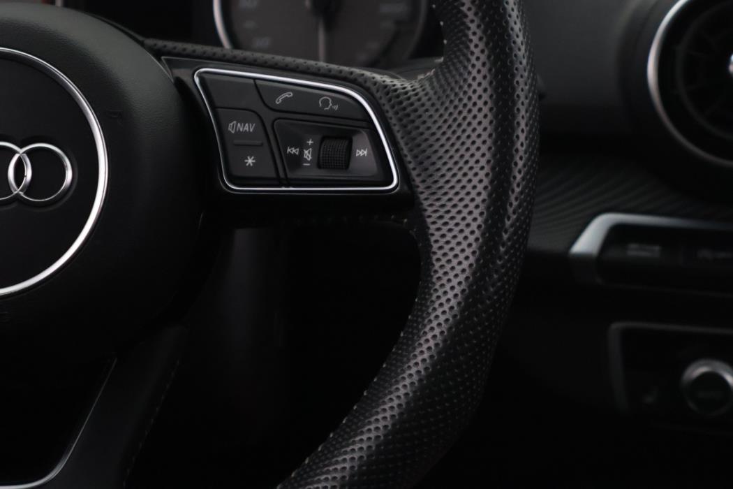AUDI SQ2 2020
