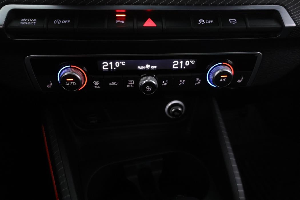 AUDI SQ2 2020