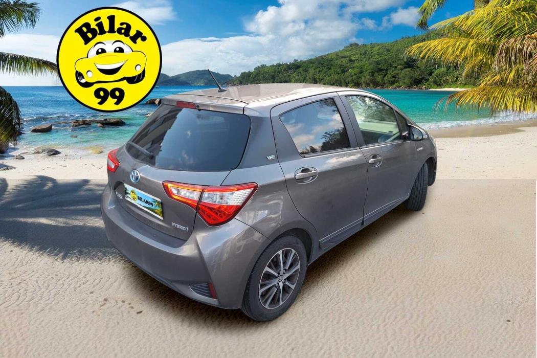 TOYOTA Yaris 2020