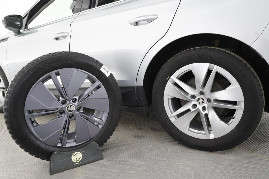 SKODA Enyaq 2022