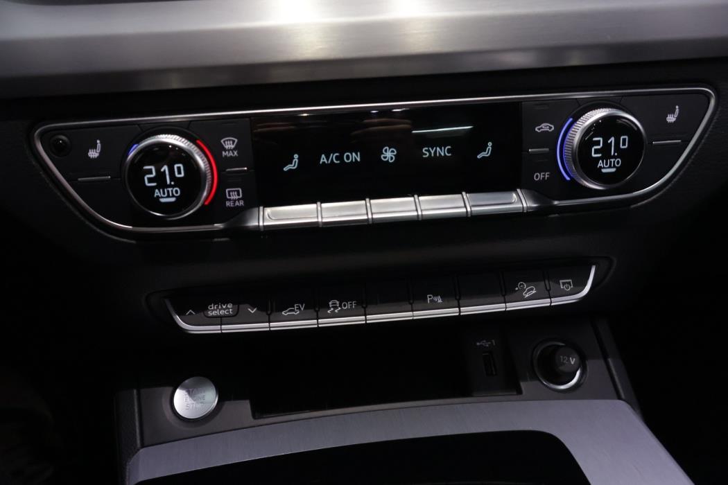 AUDI Q5 2021