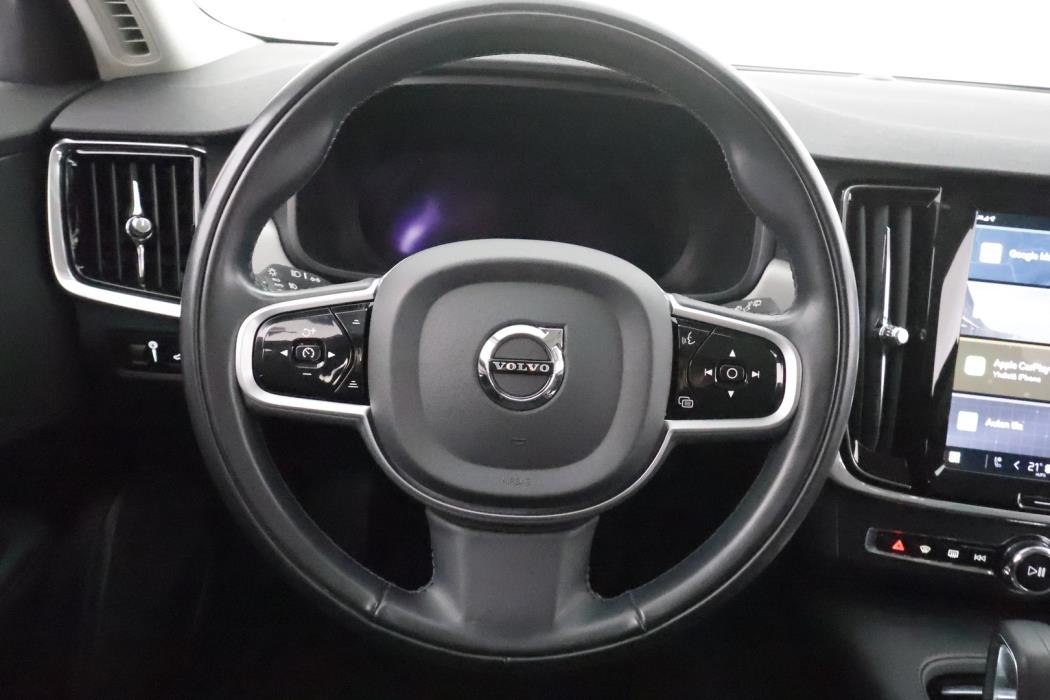 VOLVO V90 2022