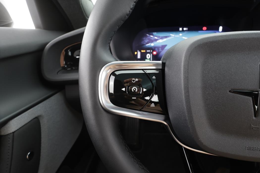 POLESTAR 2 2025