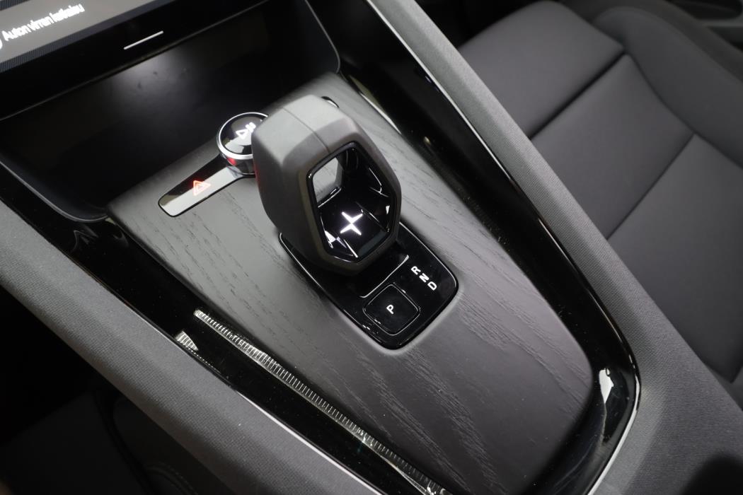 POLESTAR 2 2025