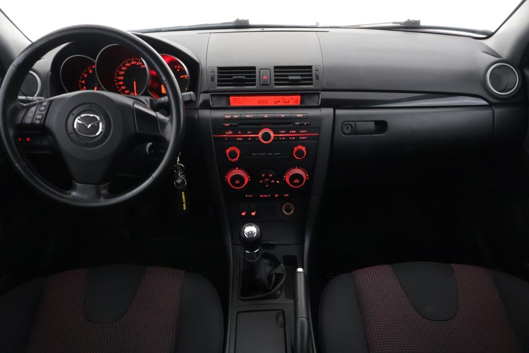 MAZDA 3 2005