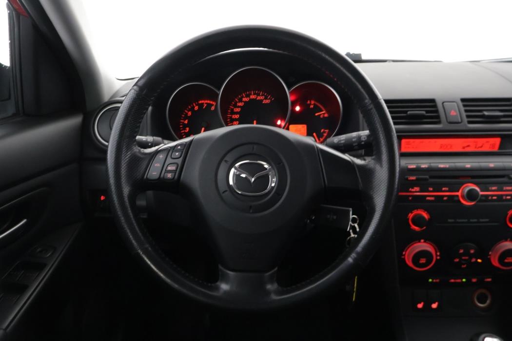 MAZDA 3 2005