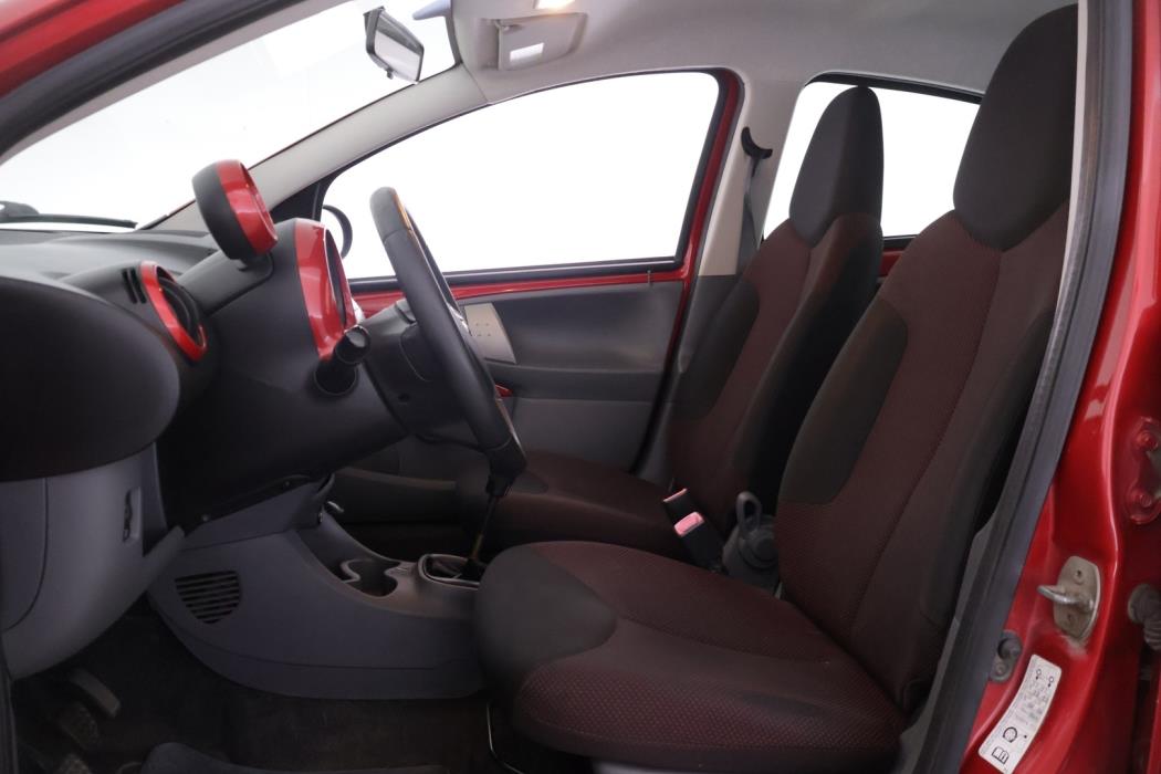 TOYOTA AYGO 2011