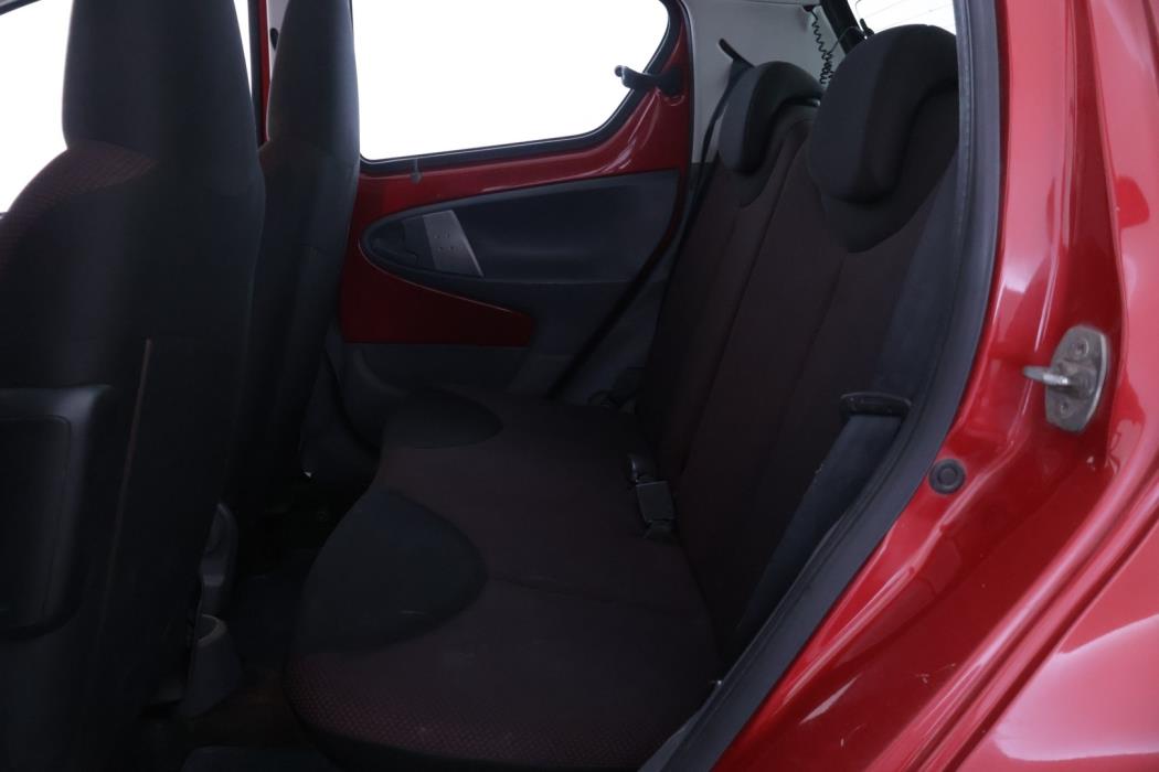 TOYOTA AYGO 2011