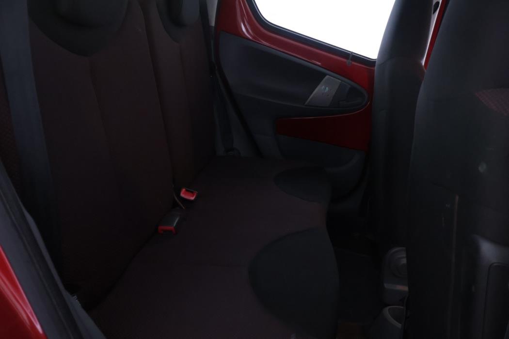 TOYOTA AYGO 2011