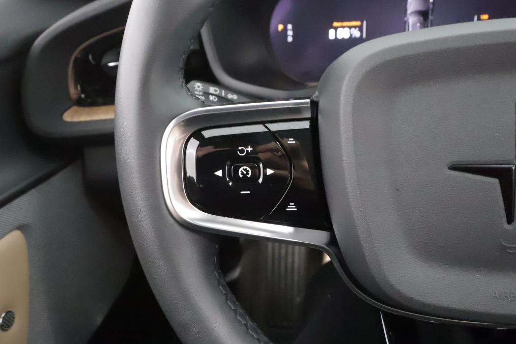 POLESTAR 2 2022