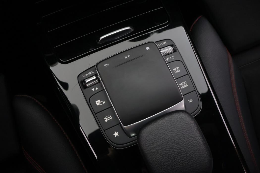 MERCEDES-BENZ CLA 2021