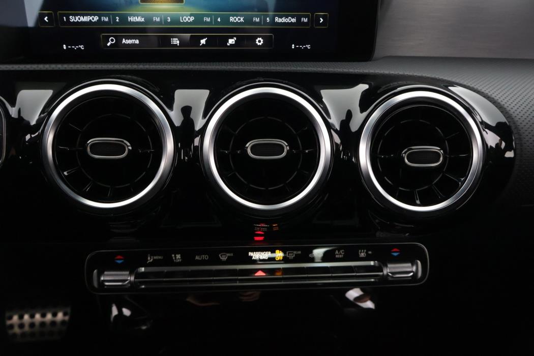 MERCEDES-BENZ CLA 2021