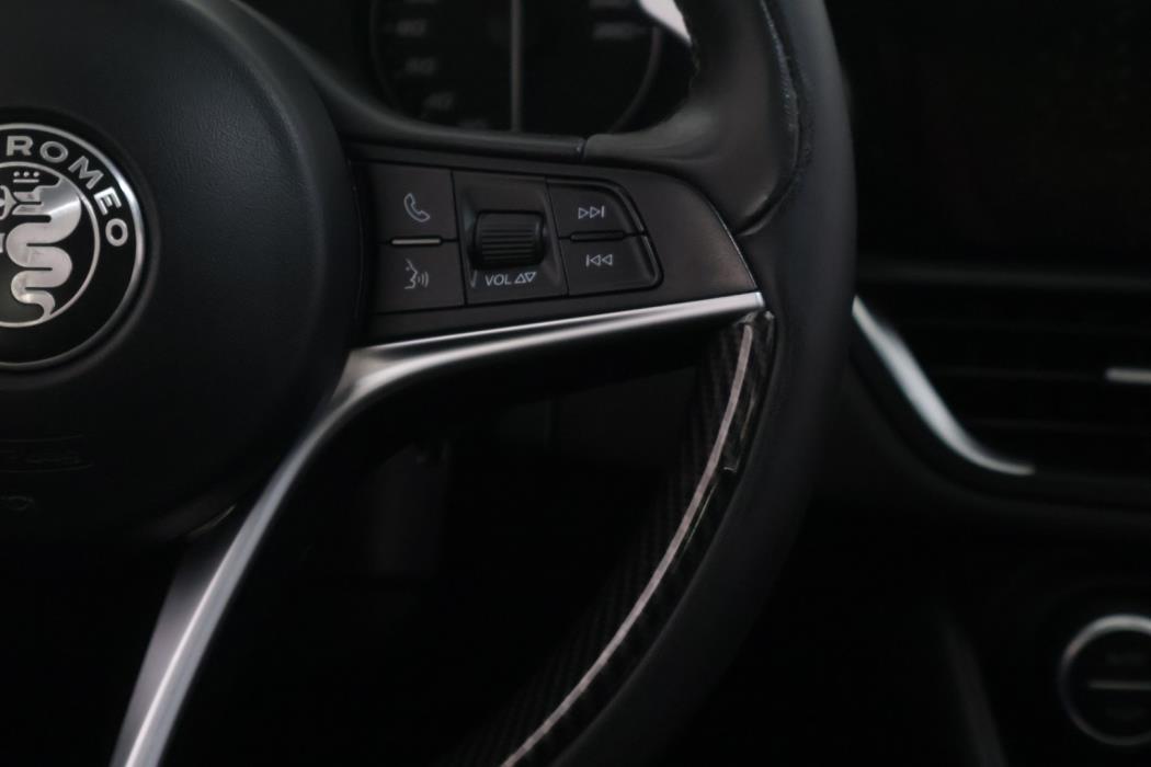 ALFA ROMEO Giulia 2017