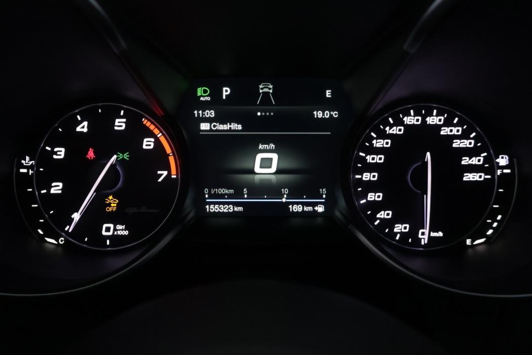 ALFA ROMEO Giulia 2017