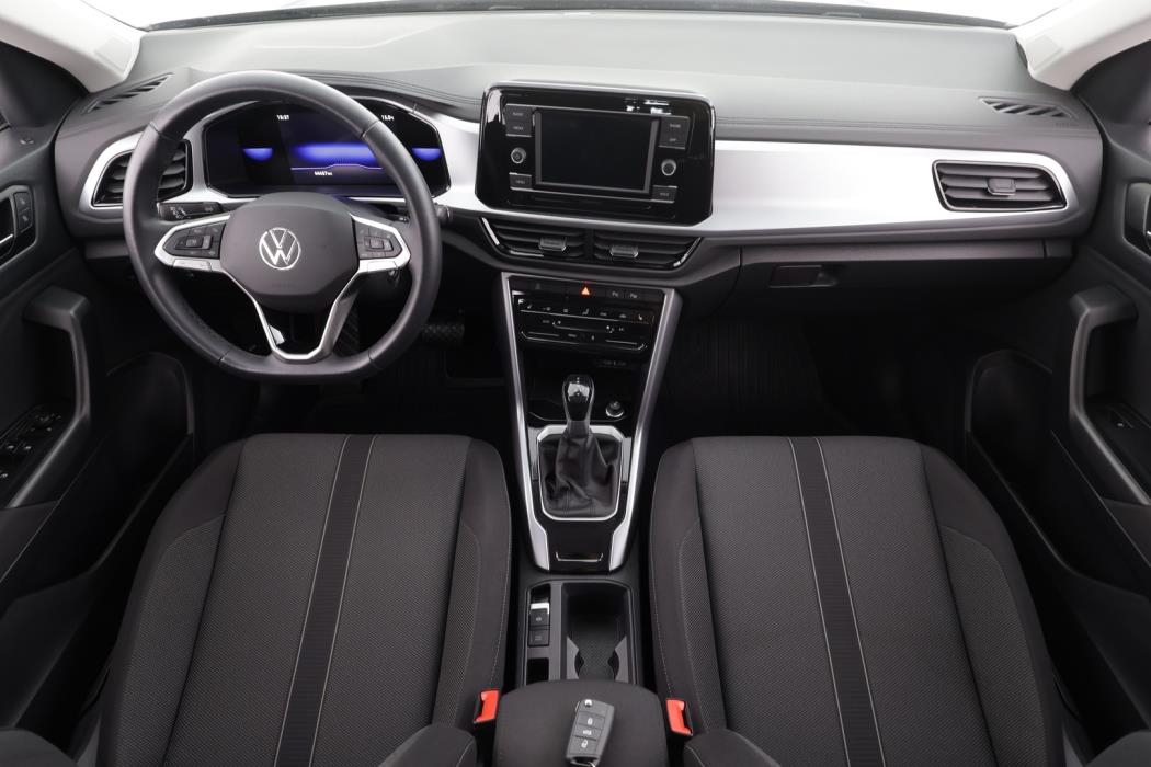 VOLKSWAGEN T-Roc 2024