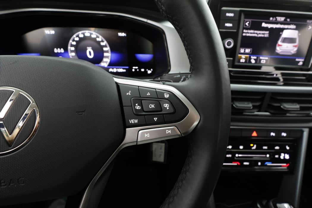 VOLKSWAGEN T-Roc 2024