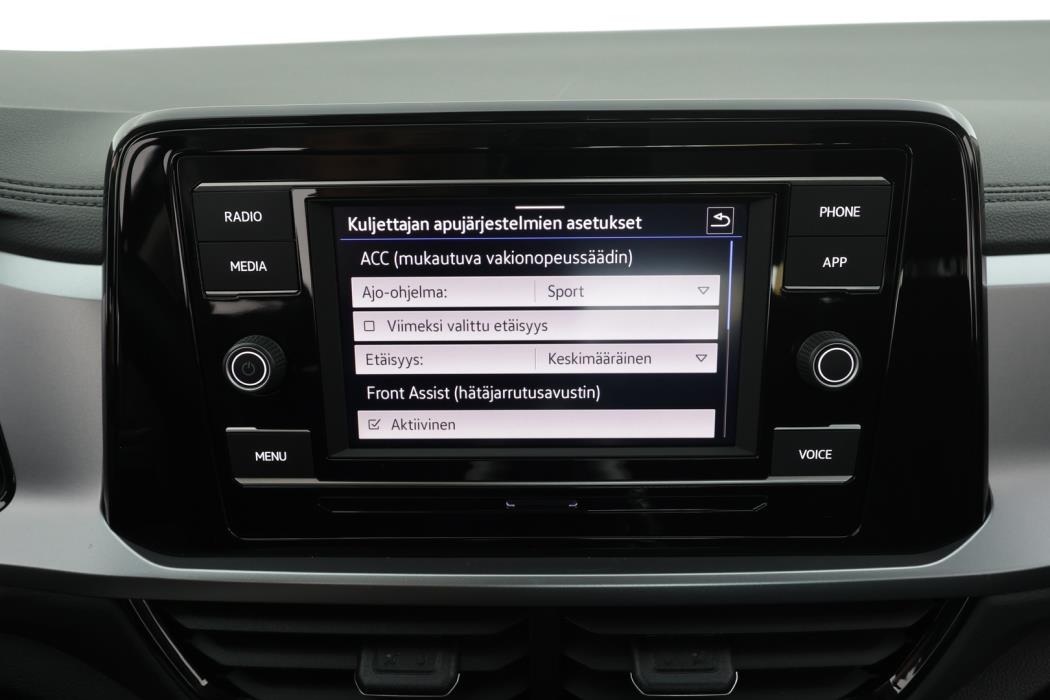 VOLKSWAGEN T-Roc 2024