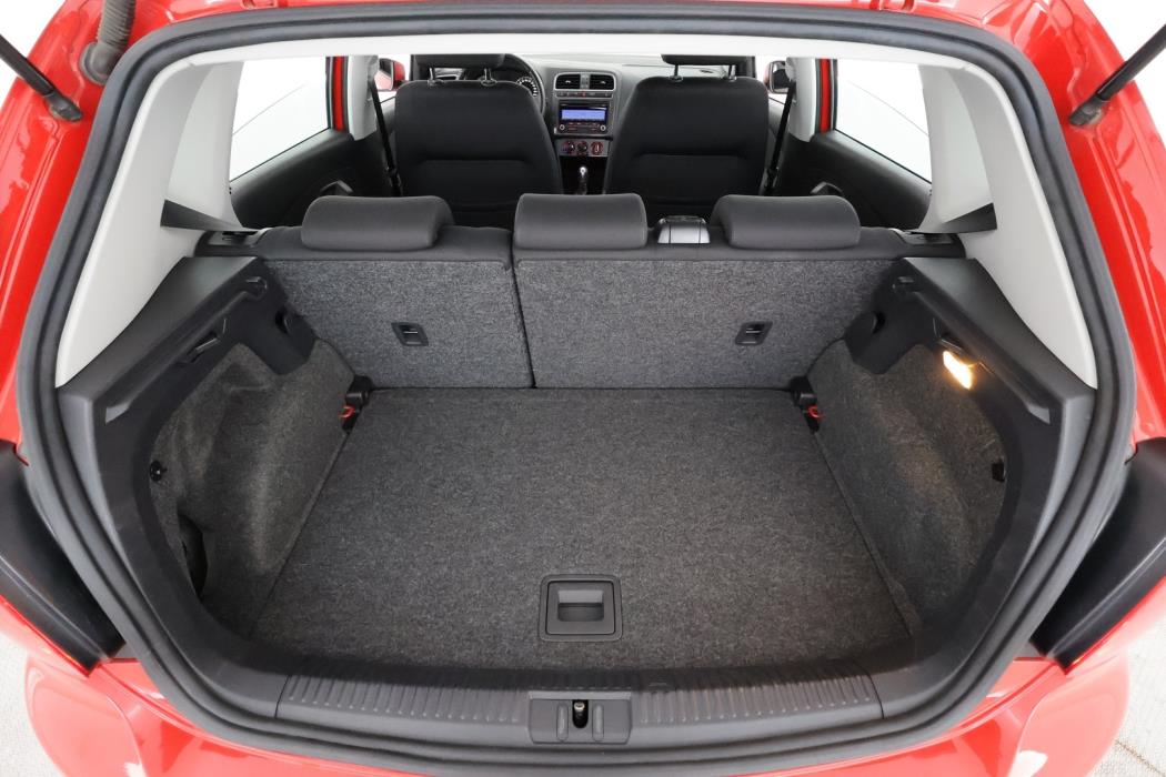 VOLKSWAGEN Polo 2011