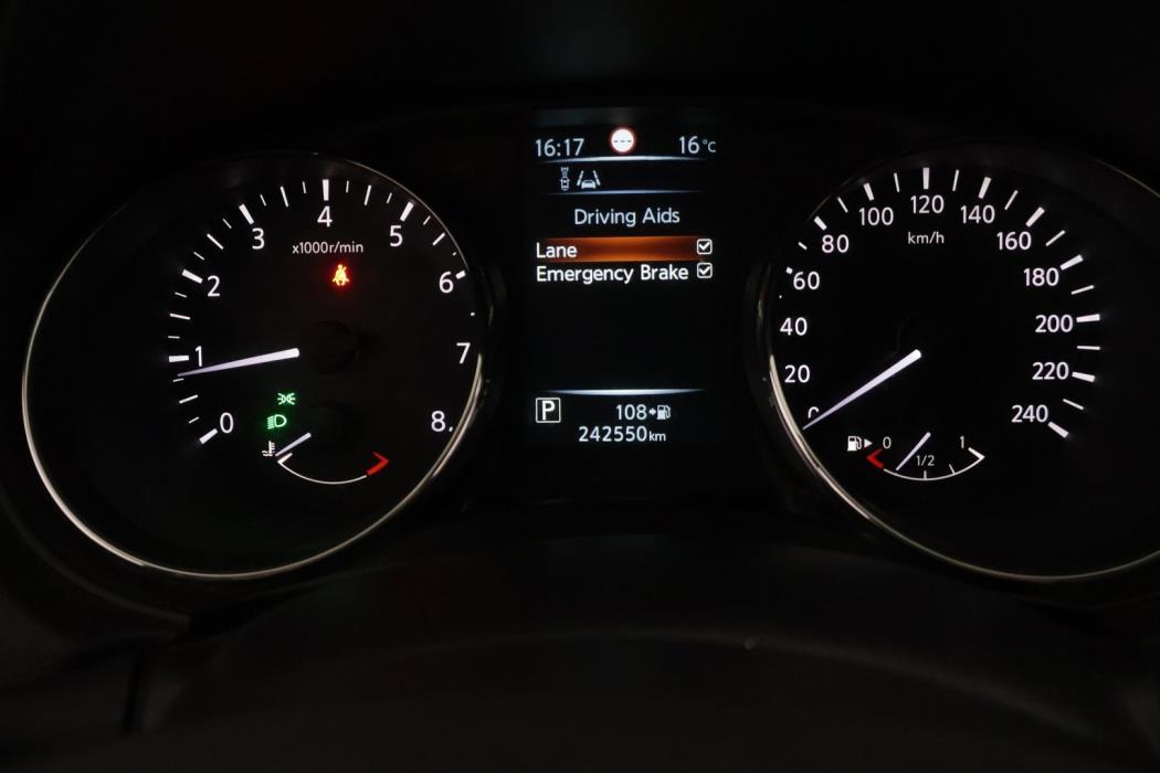 NISSAN Qashqai 2016